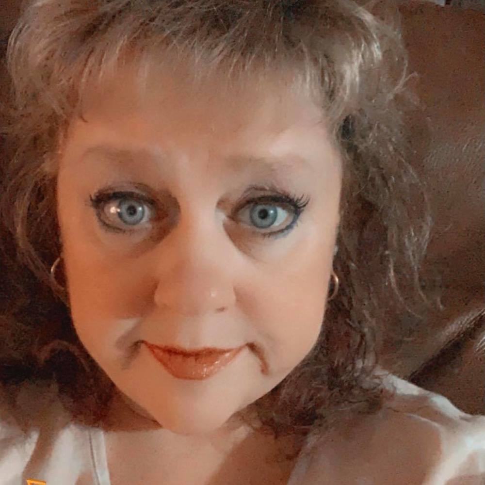 Meet your Posher, Regina